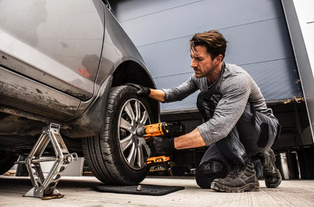 Klucz udarowy 18V BSS18C12ZC-0 AEG PowerTools