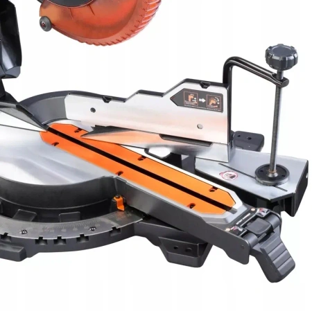 Pilarka ukośnica AEG 1800 W 254 mm PS254 DBE