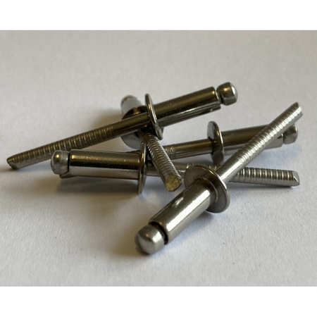 Nity Standard F A4/A4 4.8x8mm\500 szt opak GOEBEL