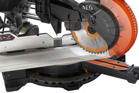 Pilarka ukośnica AEG 1800 W 254 mm PS254 DBE