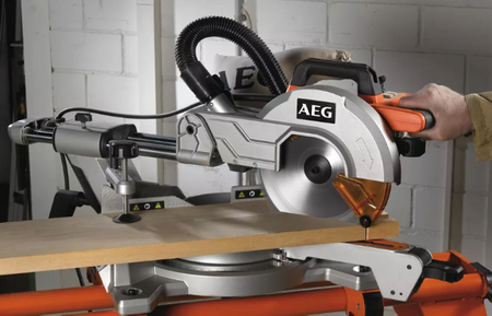 Pilarka ukośnica 1400W PS216L3 AEG PowerTools