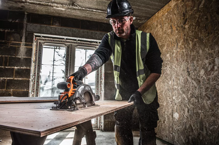 Subkompaktowa pilarka tarczowa bezszczotkowa 18 V - BKS 18SBL AEG PowerTools